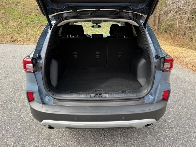 2025 Ford Escape - Image 14 of 21