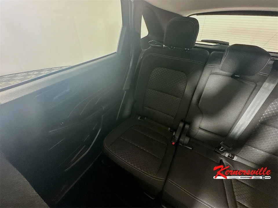 2025 Ford Escape - Image 12 of 21
