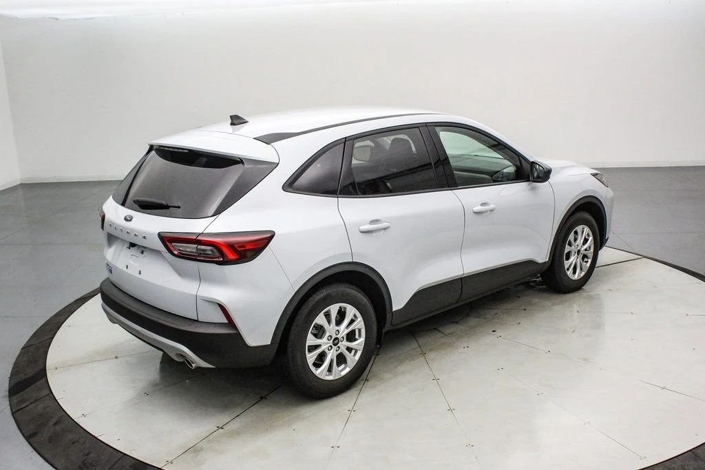 2025 Ford Escape - Image 5 of 21