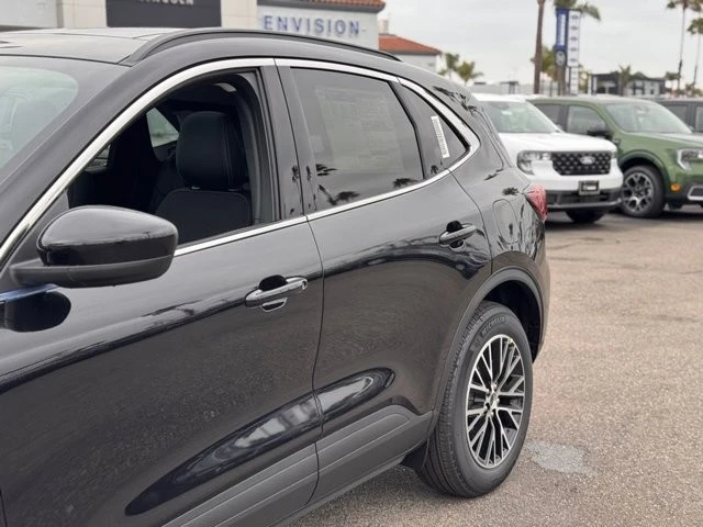 2025 Ford Escape - Image 9 of 12