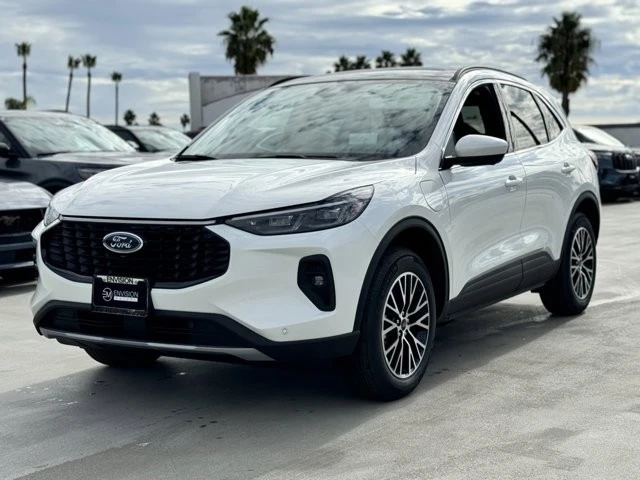 2025 Ford Escape - Image 2 of 6