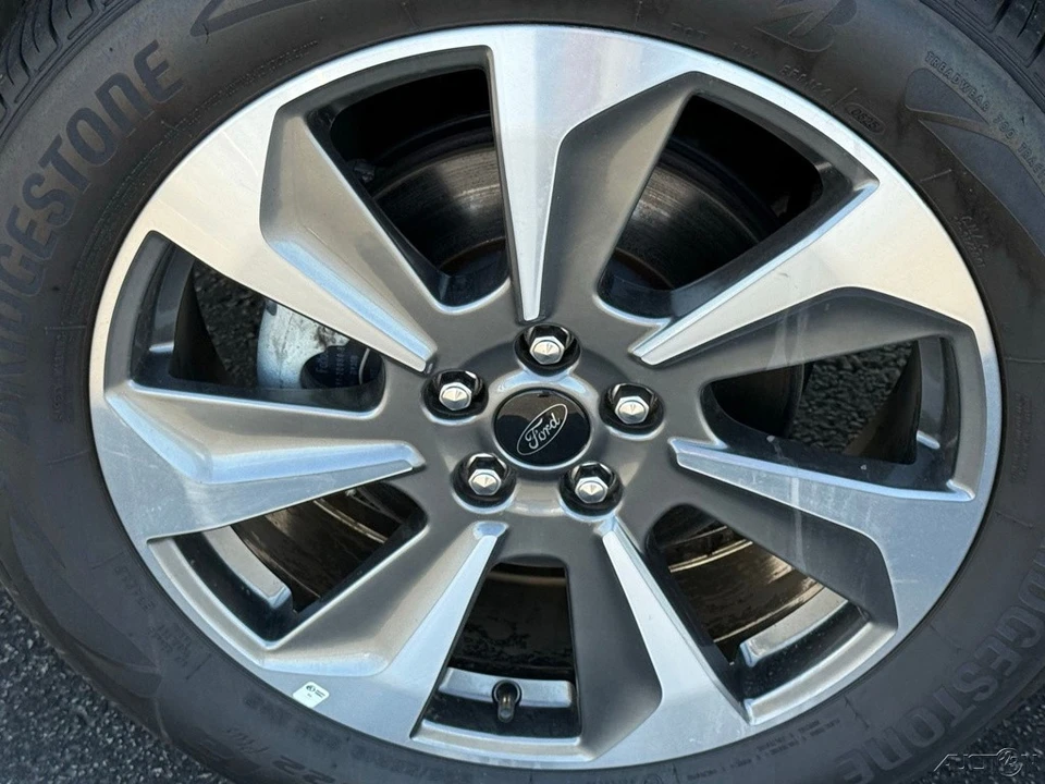 2025 Ford Escape - Image 10 of 12