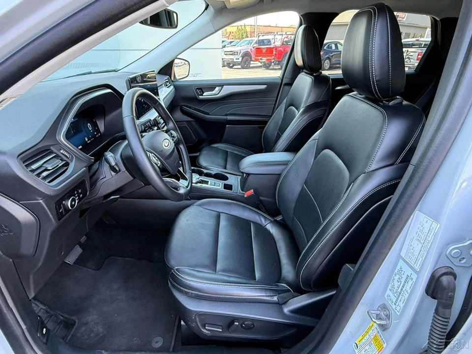 2025 Ford Escape - Image 12 of 12