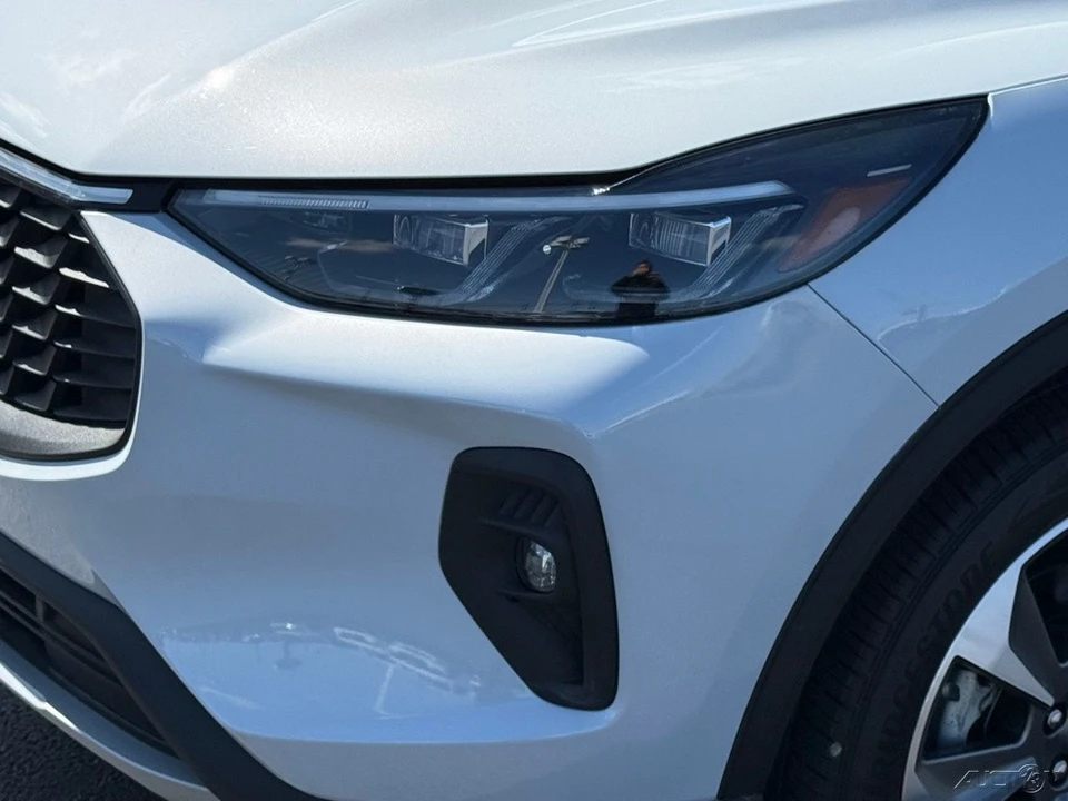 2025 Ford Escape - Image 9 of 12