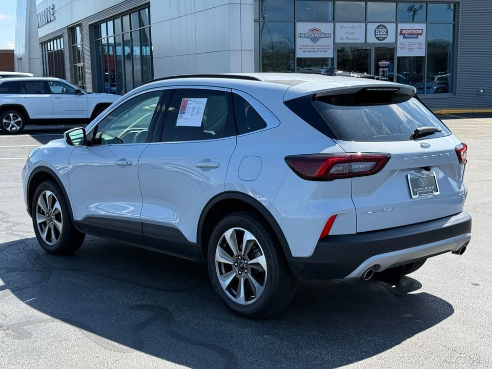 2025 Ford Escape - Image 5 of 12