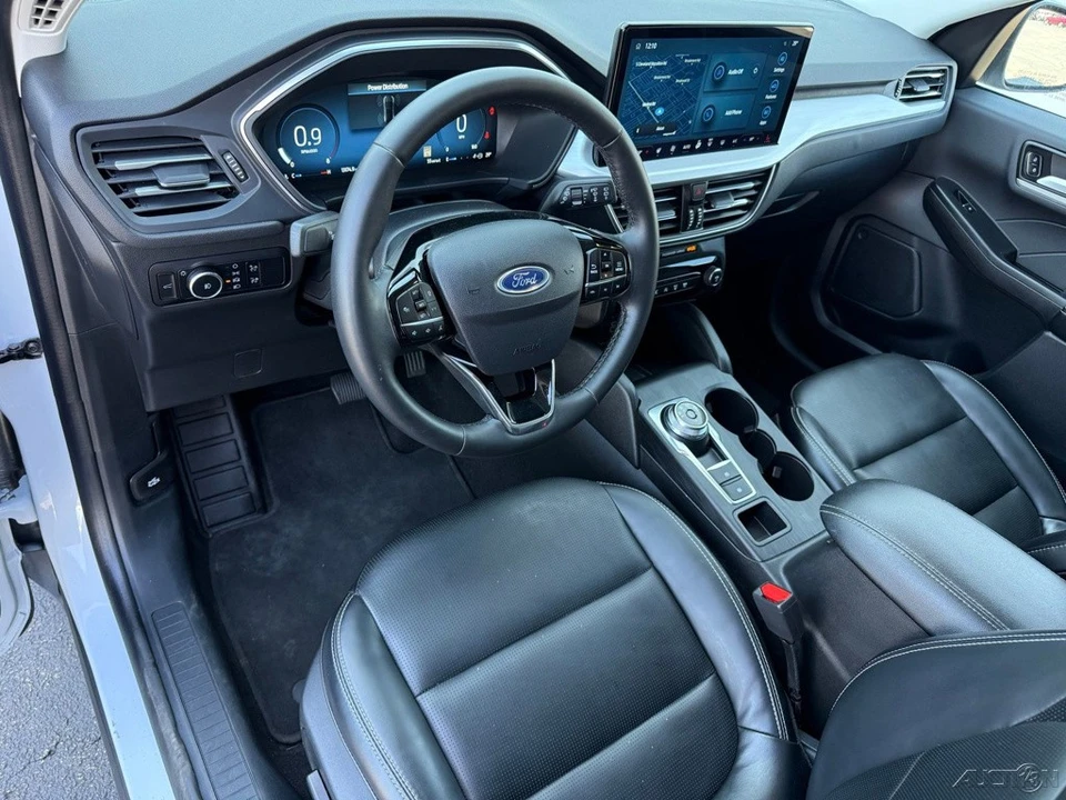2025 Ford Escape - Image 11 of 12