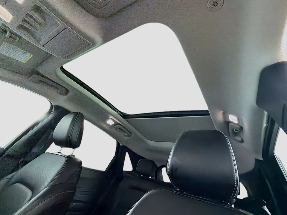 2025 Ford Escape - Image 15 of 21