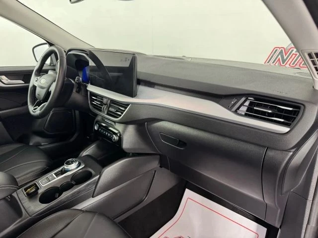 2025 Ford Escape - Image 12 of 21