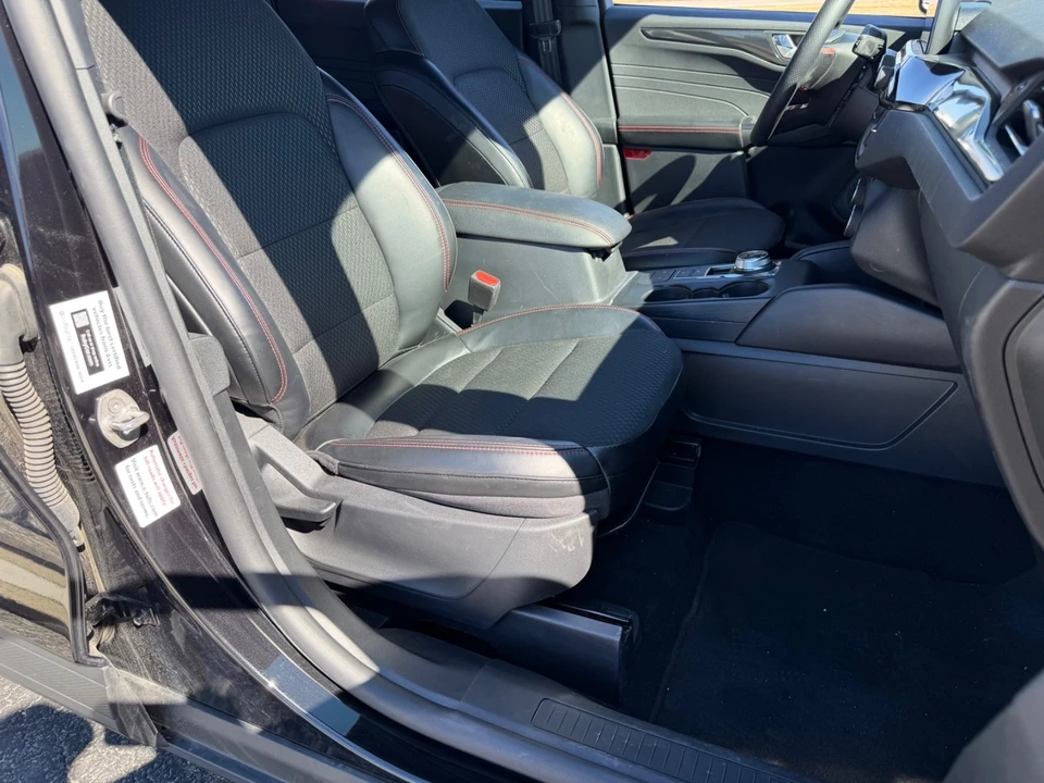 2025 Ford Escape - Image 21 of 21