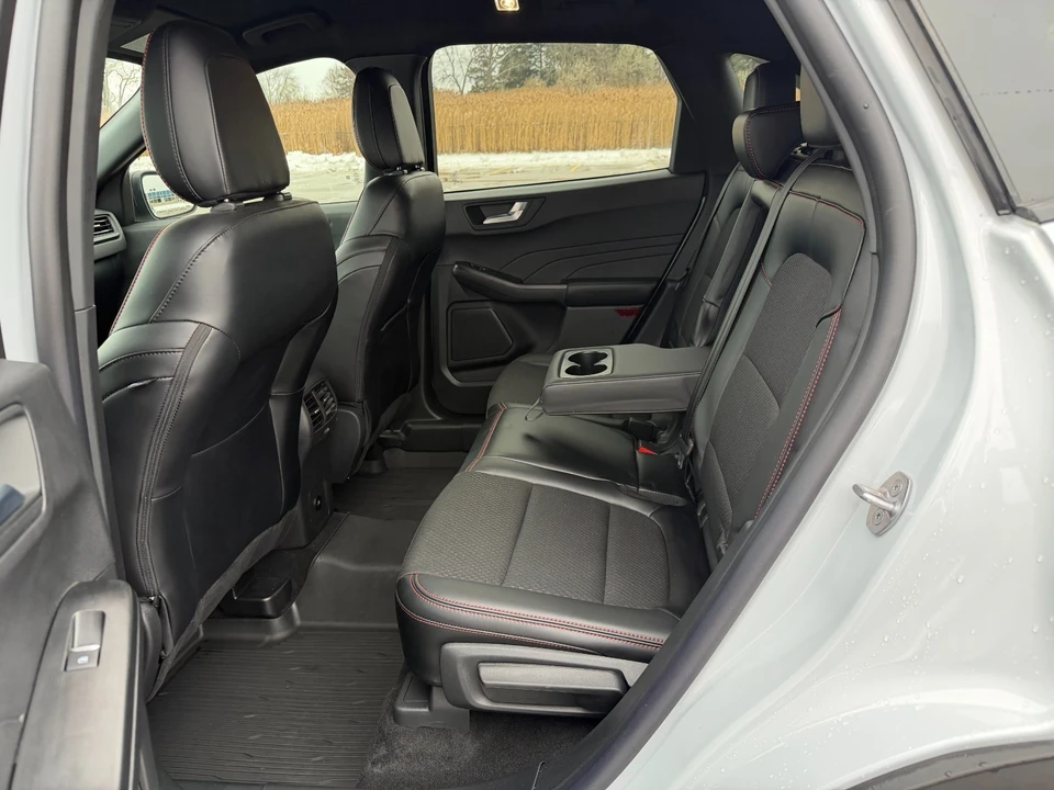 2025 Ford Escape - Image 12 of 21