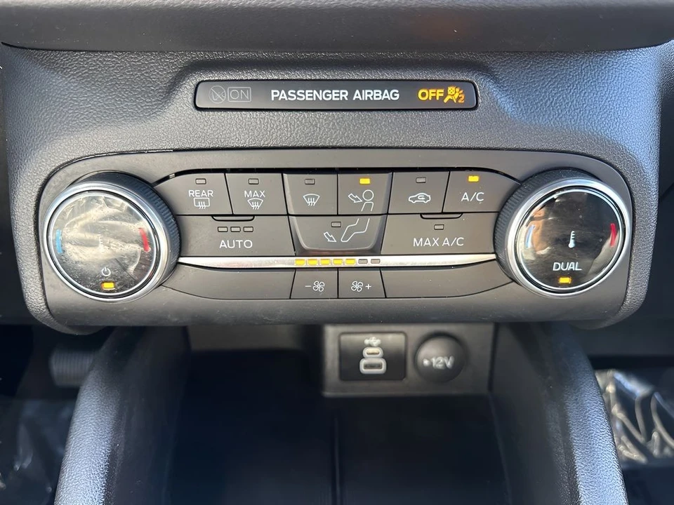 2025 Ford Escape - Image 18 of 21