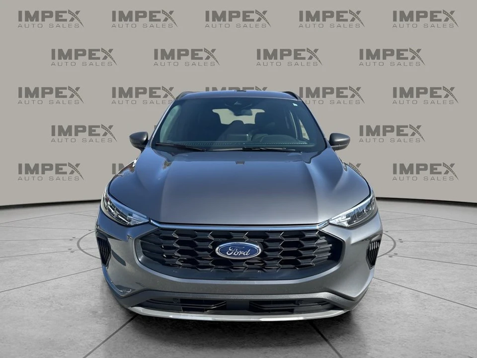 2025 Ford Escape - Image 8 of 21