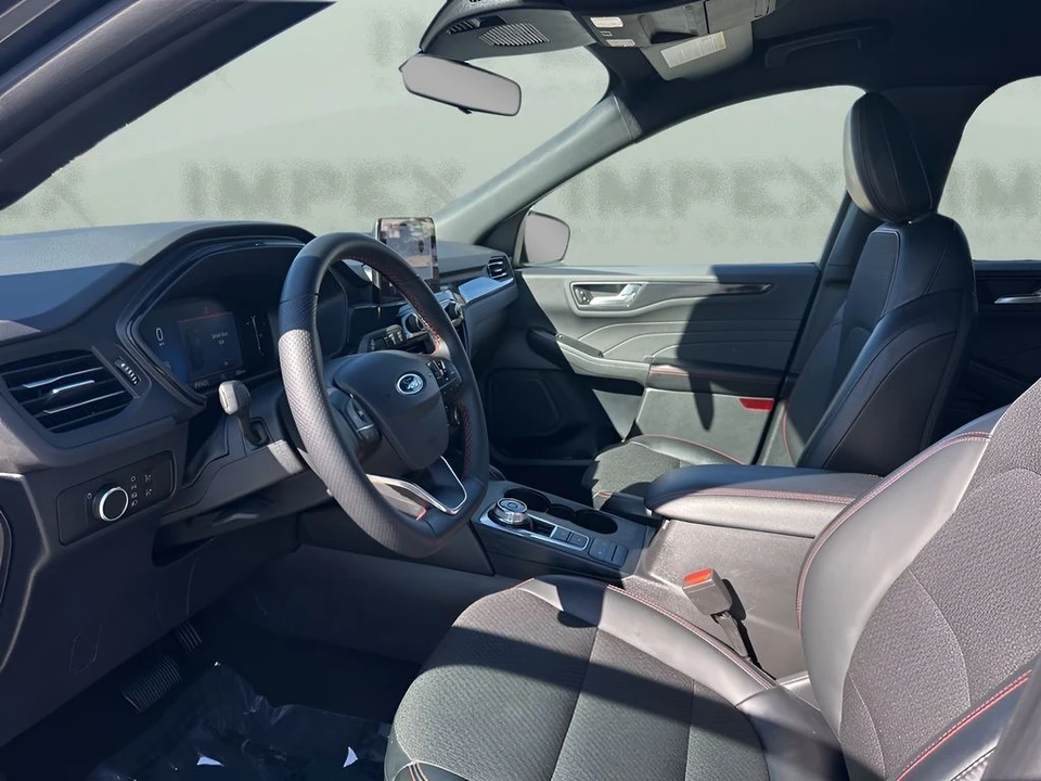 2025 Ford Escape - Image 9 of 21