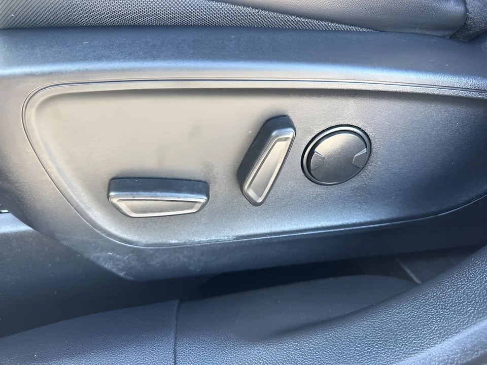 2025 Ford Escape - Image 10 of 12