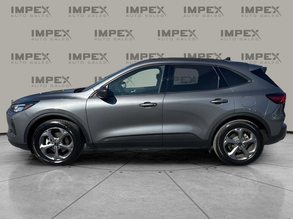 2025 Ford Escape - Image 2 of 21