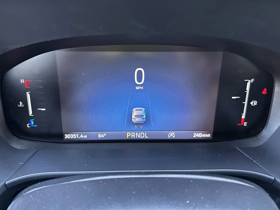 2025 Ford Escape - Image 23 of 31