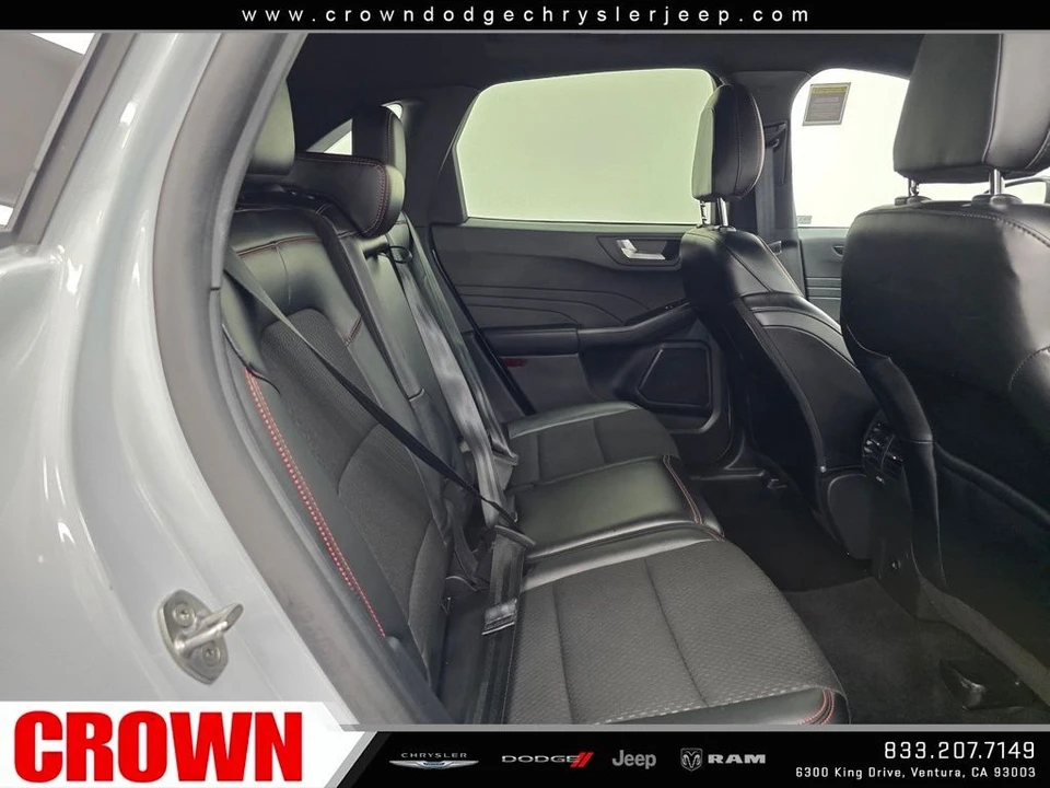 2025 Ford Escape - Image 14 of 21