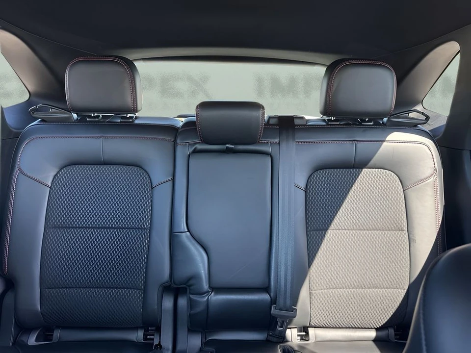 2025 Ford Escape - Image 11 of 31