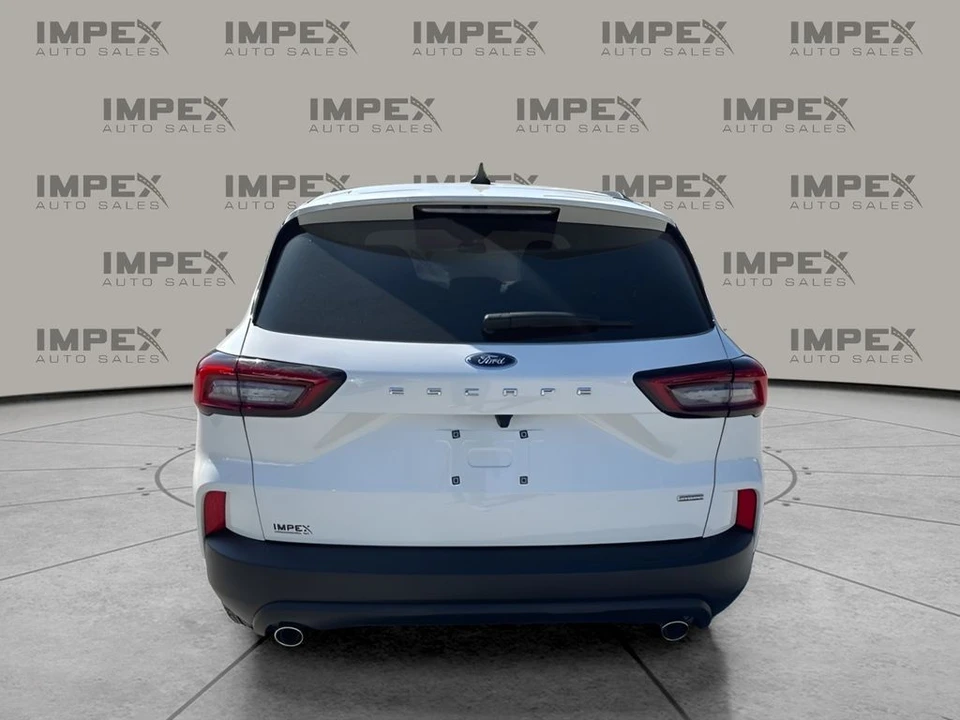 2025 Ford Escape - Image 4 of 31