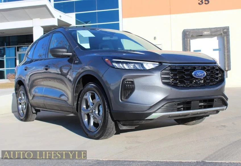 2025 Ford Escape - Image 6 of 21
