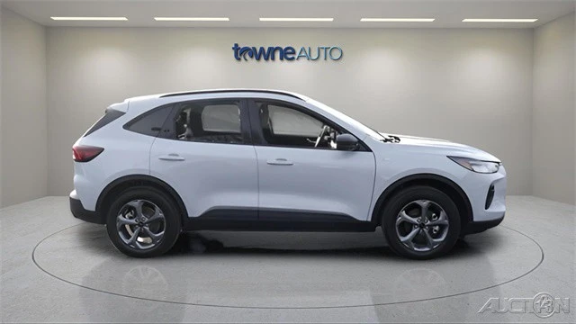 2025 Ford Escape - Image 6 of 21