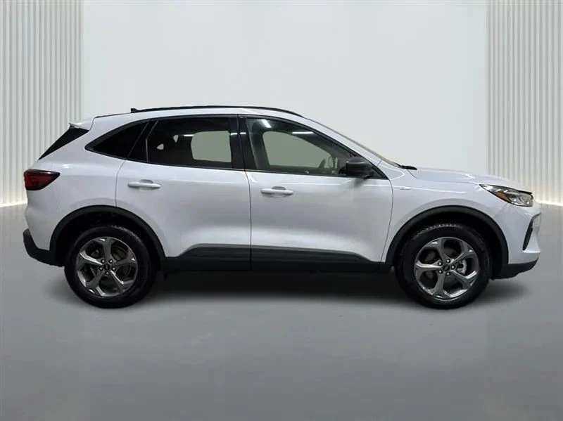 2025 Ford Escape - Image 6 of 12