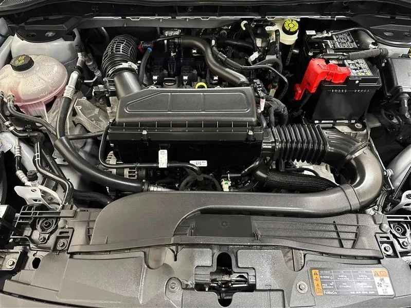 2025 Ford Escape - Image 11 of 12