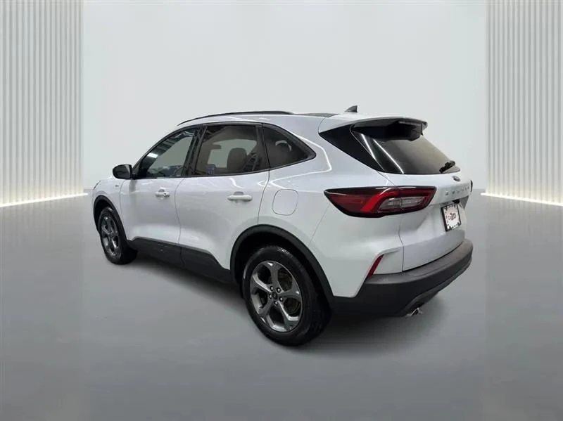 2025 Ford Escape - Image 3 of 12