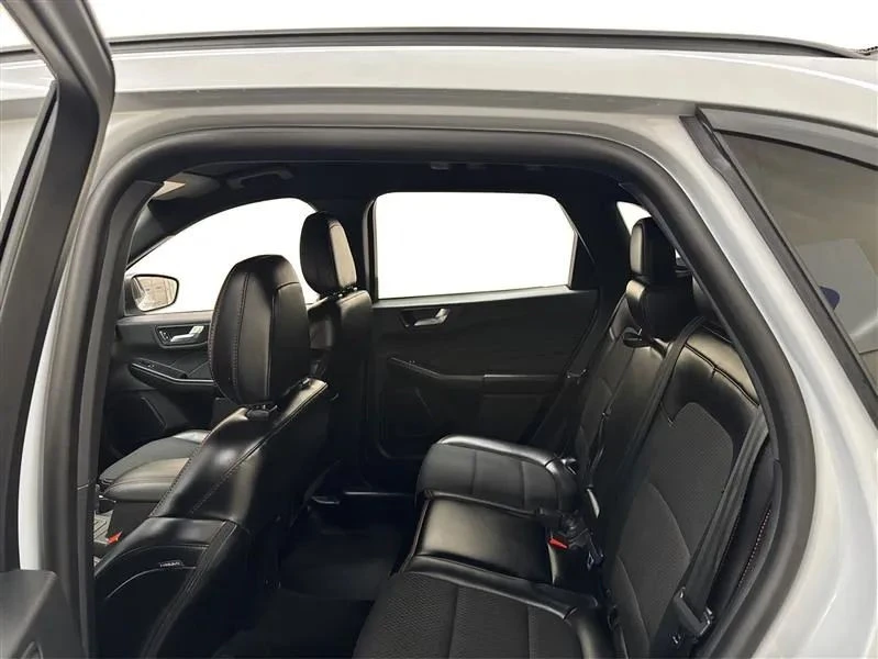 2025 Ford Escape - Image 10 of 12