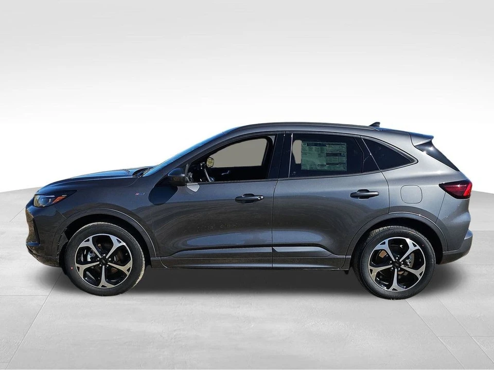 2025 Ford Escape - Image 16 of 21