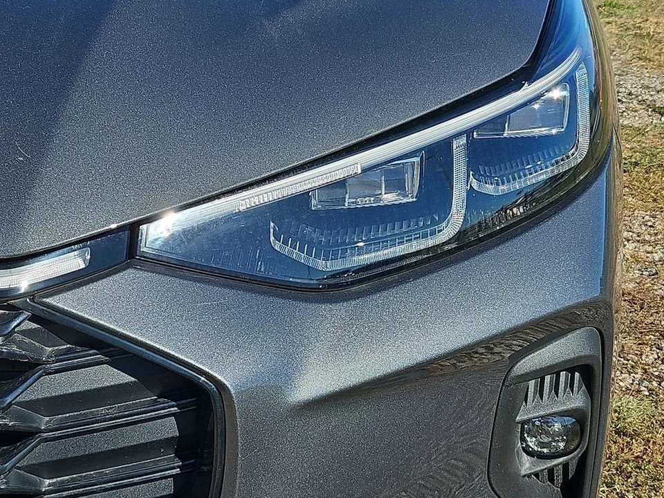 2025 Ford Escape - Image 18 of 21