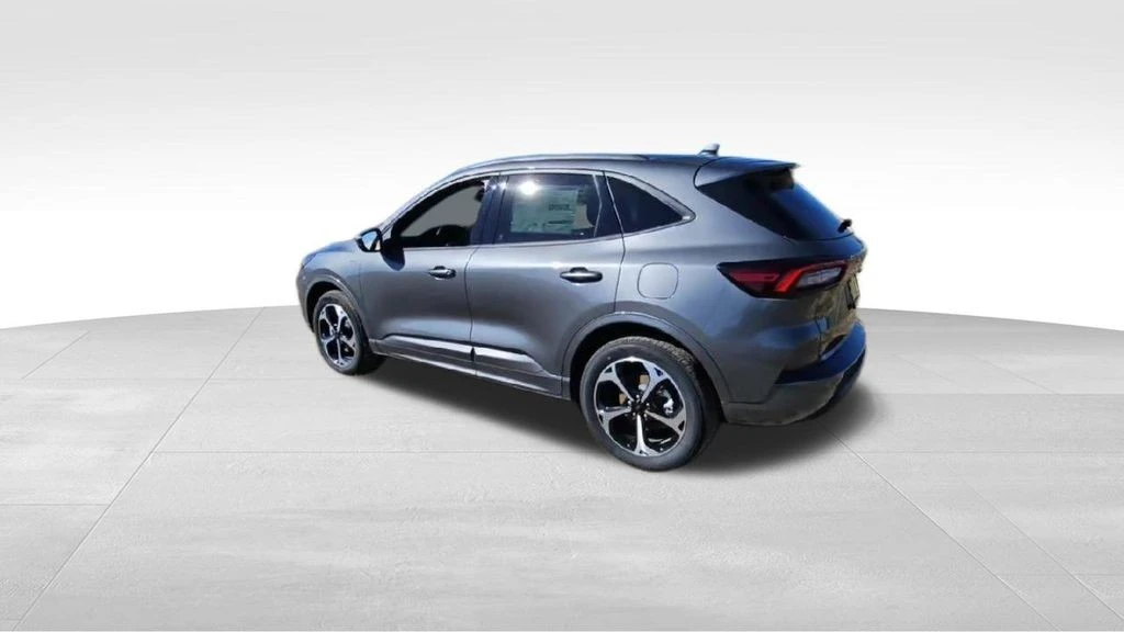 2025 Ford Escape - Image 6 of 21