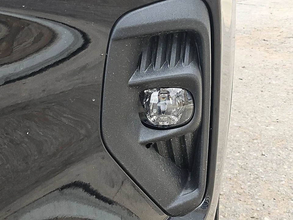 2025 Ford Escape - Image 19 of 21