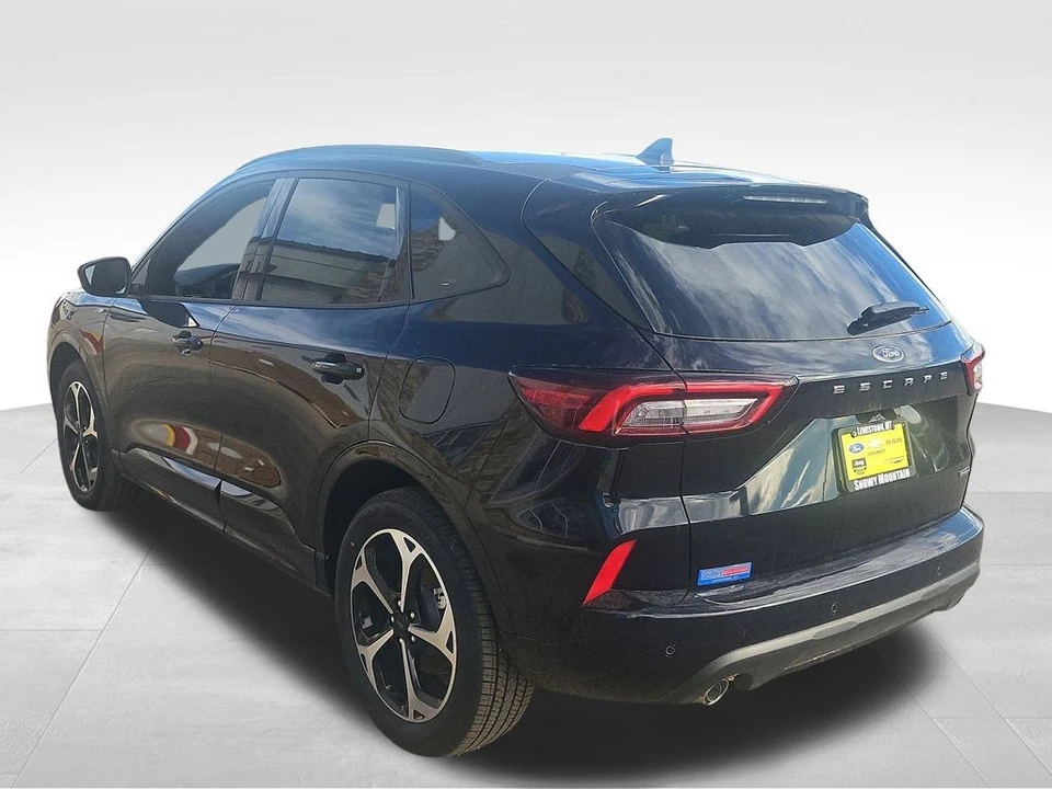 2025 Ford Escape - Image 15 of 21