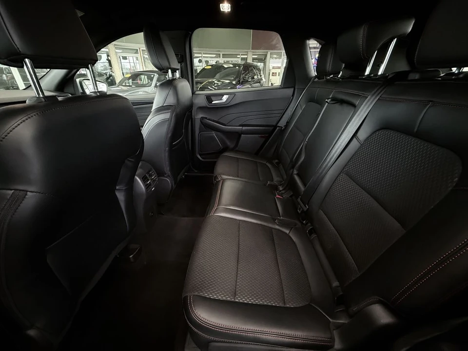 2025 Ford Escape - Image 30 of 31