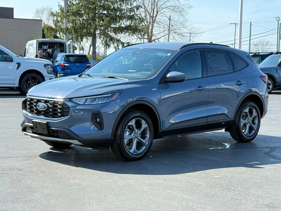 2025 Ford Escape - Image 7 of 12