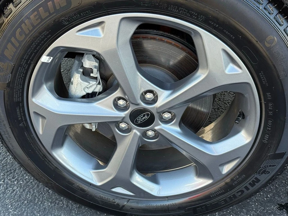 2025 Ford Escape - Image 10 of 12