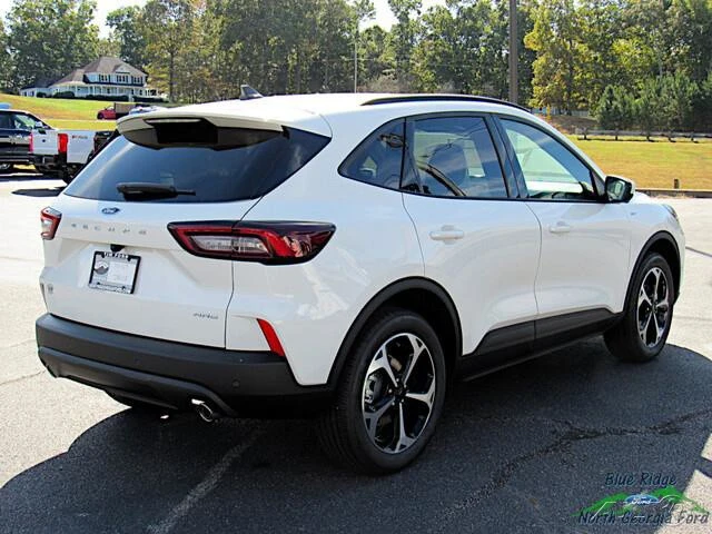 2025 Ford Escape - Image 3 of 21