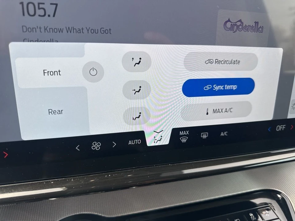 2025 Ford Expedition 5th Gen - Image 19 of 21
