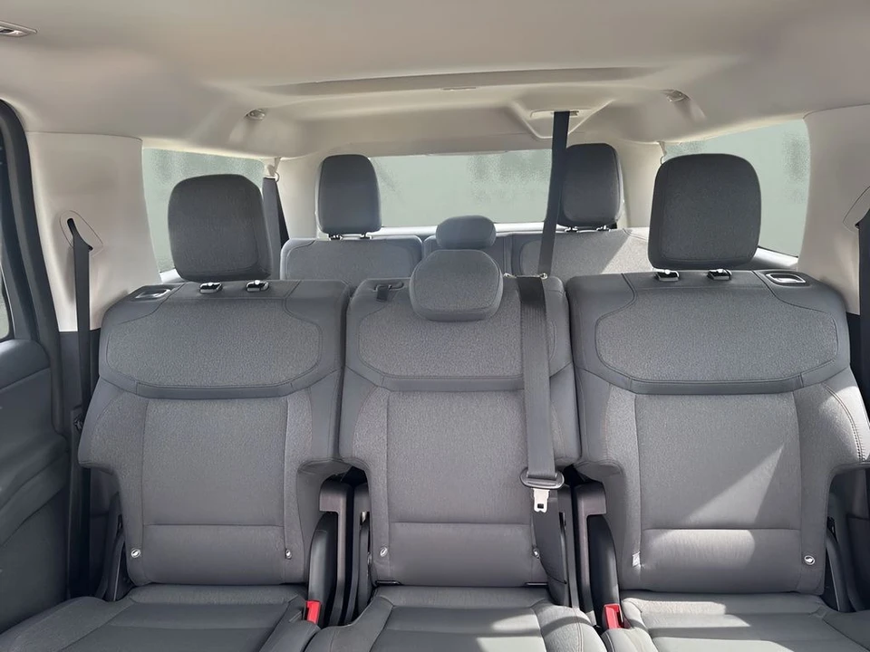 2025 Ford Expedition 5th Gen - Image 11 of 21