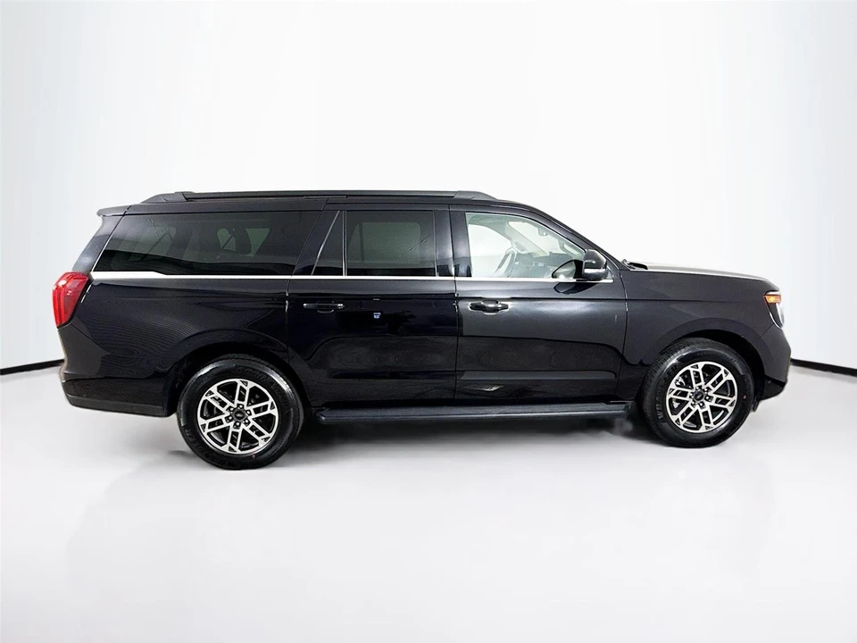 2025 Ford Expedition 5th Gen - Image 9 of 21
