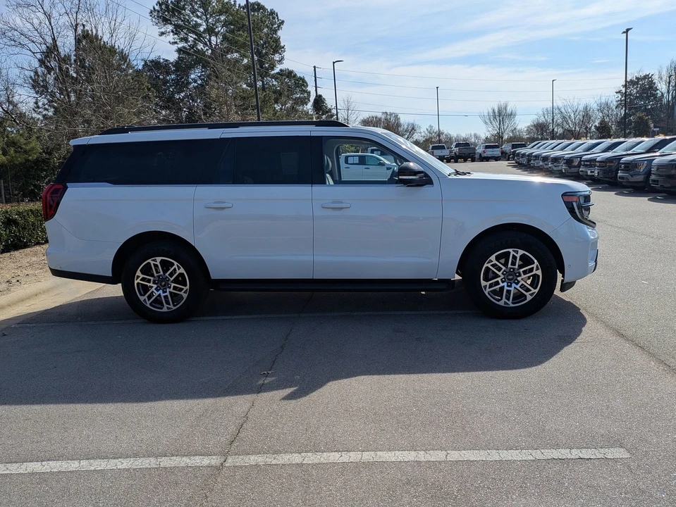 2025 Ford Expedition 5th Gen - Image 3 of 21