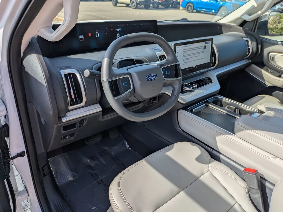 2025 Ford Expedition 5th Gen - Image 14 of 21