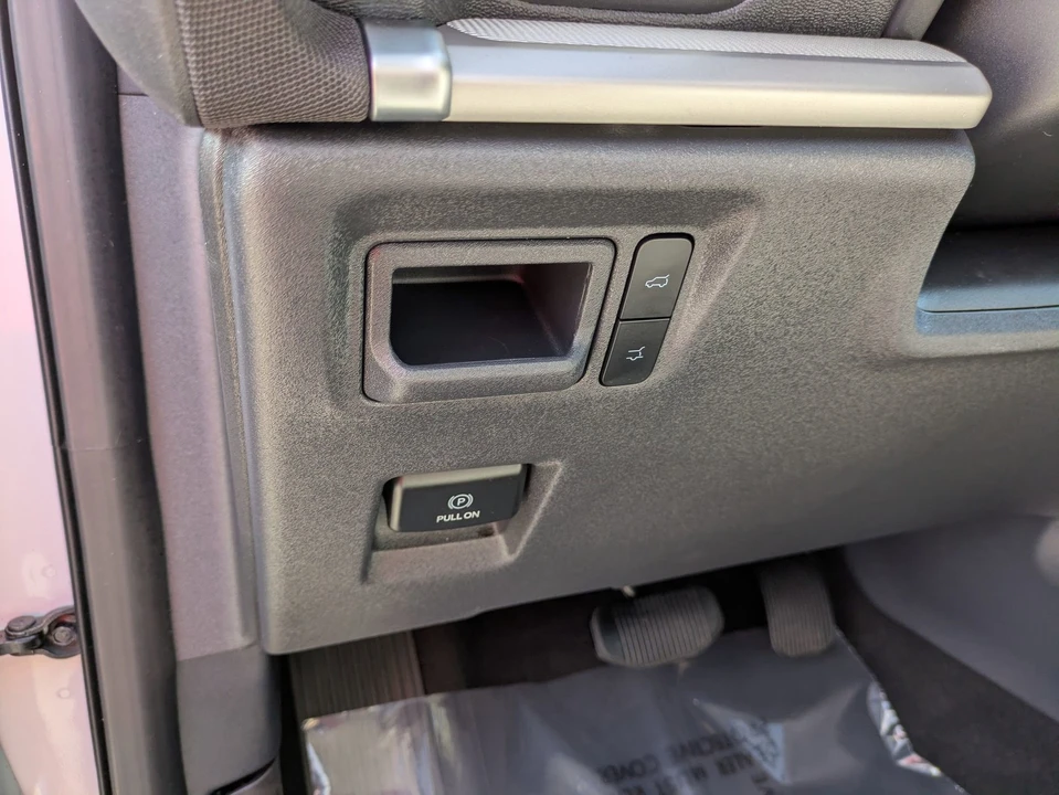 2025 Ford Expedition 5th Gen - Image 17 of 21