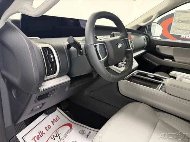 2025 Ford Expedition 5th Gen - Image 12 of 12