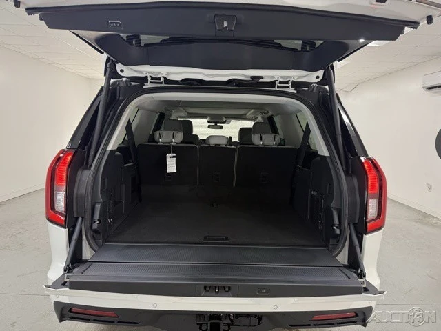 2025 Ford Expedition 5th Gen - Image 7 of 12