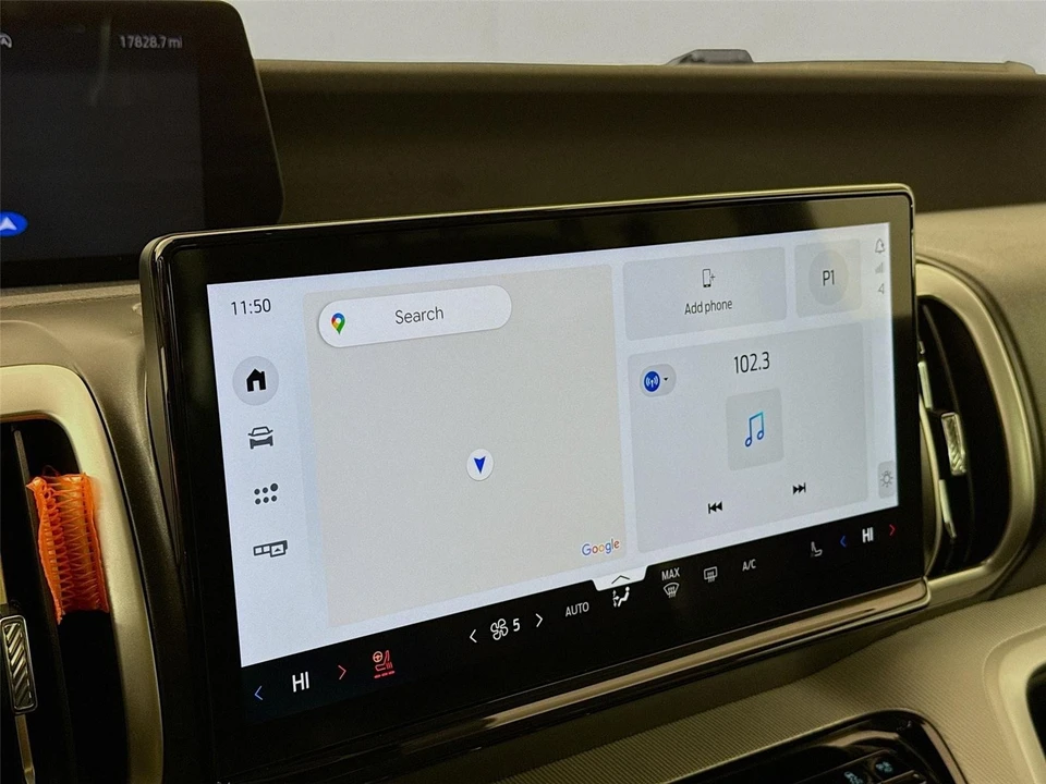 2025 Ford Expedition 5th Gen - Image 14 of 21