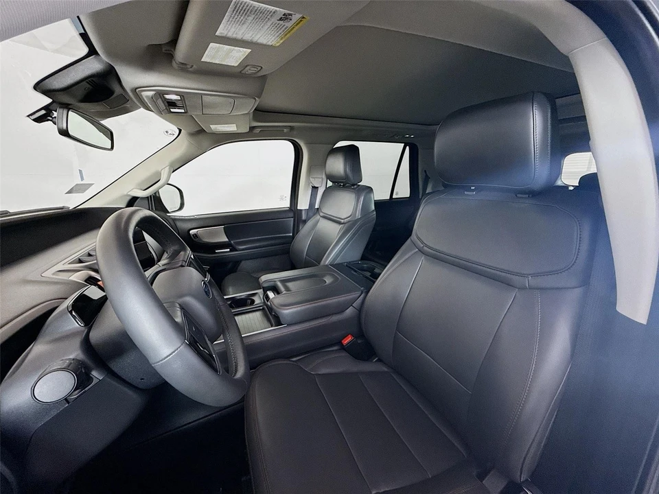2025 Ford Expedition 5th Gen - Image 18 of 21