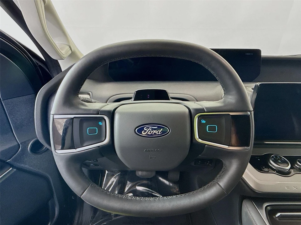 2025 Ford Expedition 5th Gen - Image 11 of 21