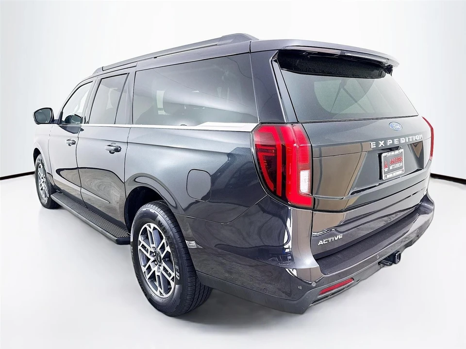 2025 Ford Expedition 5th Gen - Image 5 of 21